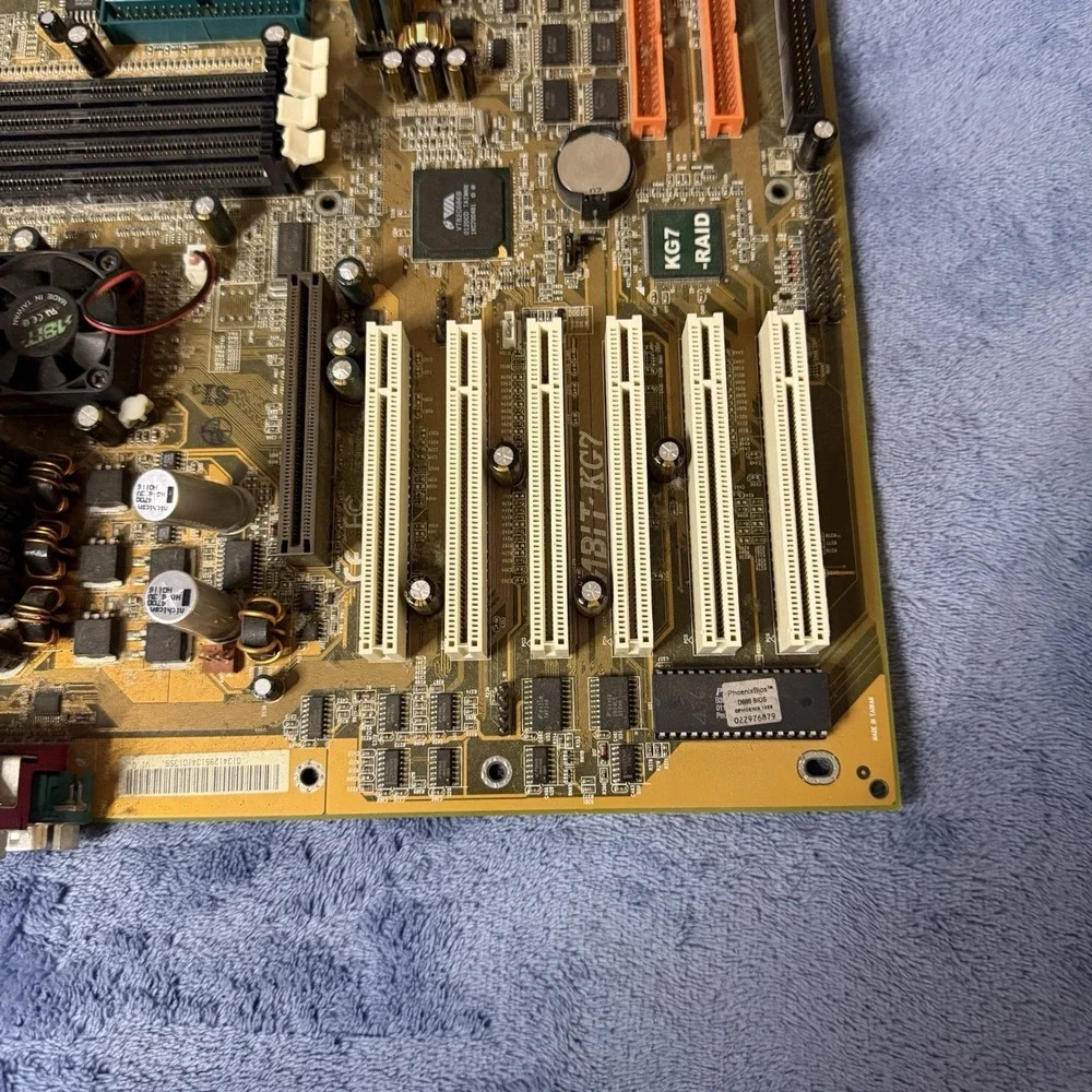 ABIT KG7-RAID, vintage motherboard‎